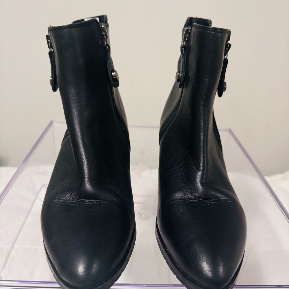 Fabianelli Black Leather Ankle Boots